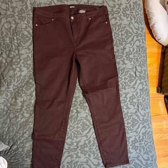 Buffalo David Bitton Denim - Buffalo David Bitton Women's Skinny Jeans - Burgundy